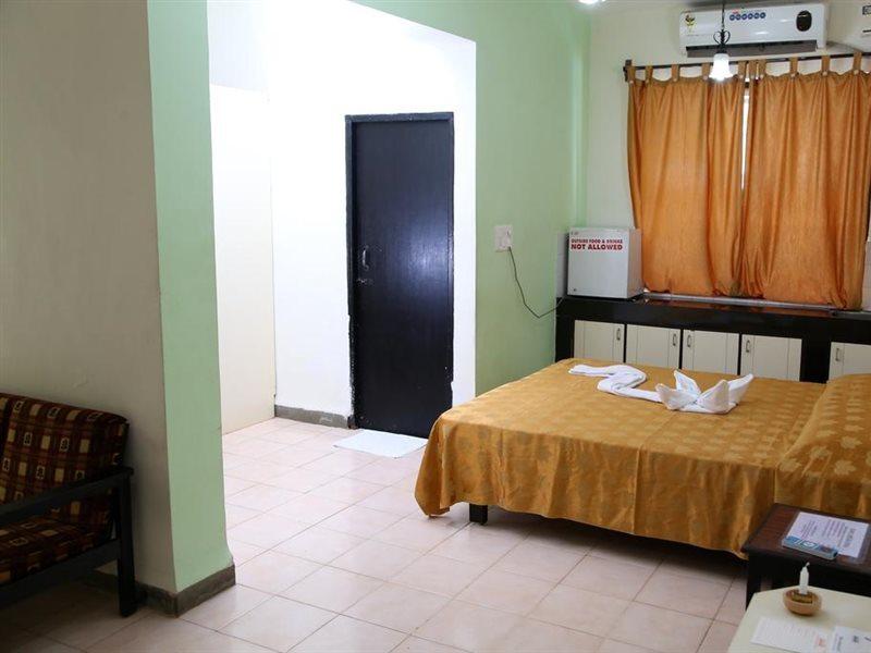 Alor Holiday Resort Calangute Eksteriør billede