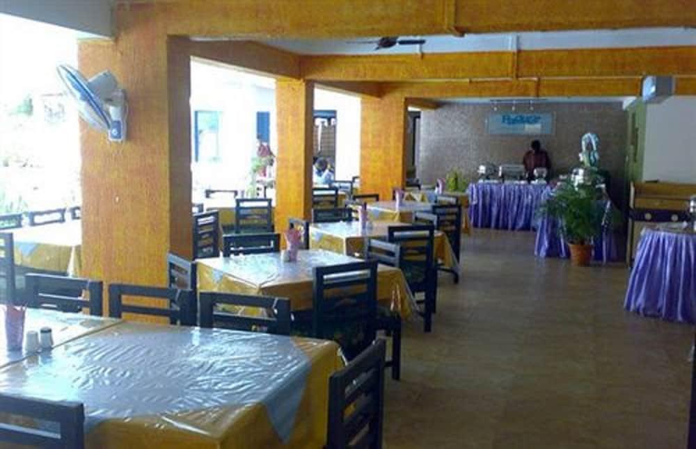 Alor Holiday Resort Calangute Eksteriør billede
