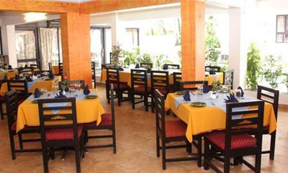 Alor Holiday Resort Calangute Eksteriør billede